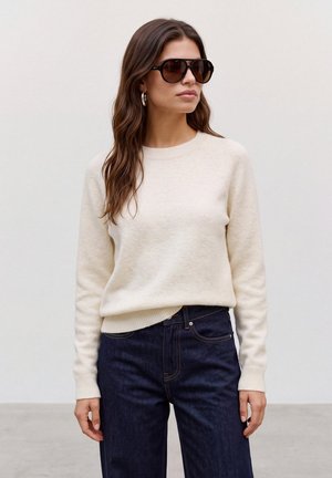 Vero Moda, VMDOFFY LS O-NECK BLOUSE GA NOOS - Пуловер - birch