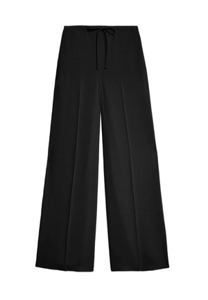 Pantaloni neri a gamba larga con vita elasticizzata, realizzati in tessuto morbido, caratterizzati da una vestibilità ampia e senza tasche visibili o fantasie.