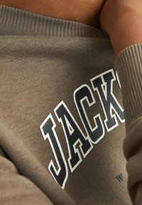 Jack & Jones Junior Sweatshirt - canteen
