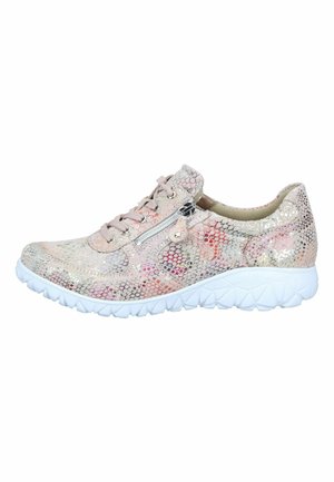 Niedrig geschnittener Sneaker mit rosa und beigefarbenem Schlangenledermuster, seitlichem Reißverschluss, Schnürung vorne und dicker weißer, strukturierter Sohle.