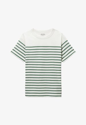 T-shirt blanc à manches courtes avec des rayures horizontales vertes sur le corps et les manches, marque Monoprix, col rond.