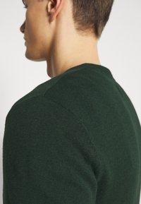 Thumbnail Image 5