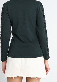 Molly Bracken Stickad tröja - dark green