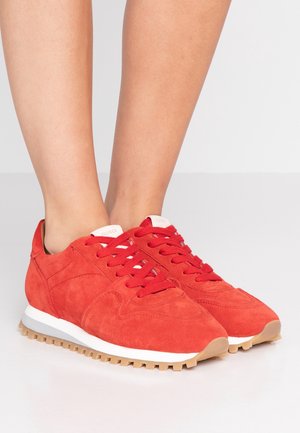 Sneakers laag - red