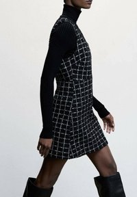 Mango Robe fourreau - not defined