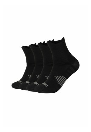 Schwarze Knöchelsocken im Set von vier, mit geripptem Textur, verstärktem Zehenbereich und sportlichen grauen Streifen für Grip und visuelles Interesse.