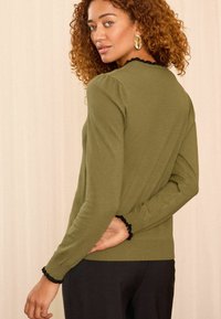 Love & Roses REGULAR FIT - Pulóver - olive green