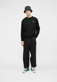 Redefined Rebel ABRAHAM TEE BOXY - Langarmshirt - black