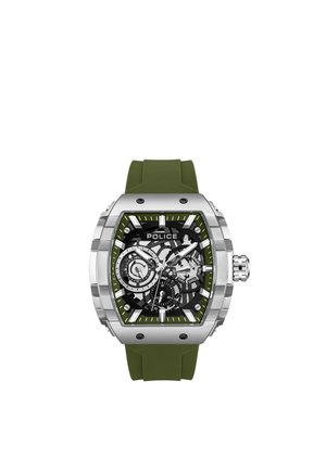 Reloj de pulsera rectangular de tono plateado con correa de silicona verde, esfera esqueletizada en negro y blanco, múltiples subesferas y nombre de la marca "POLICE" en la esfera.