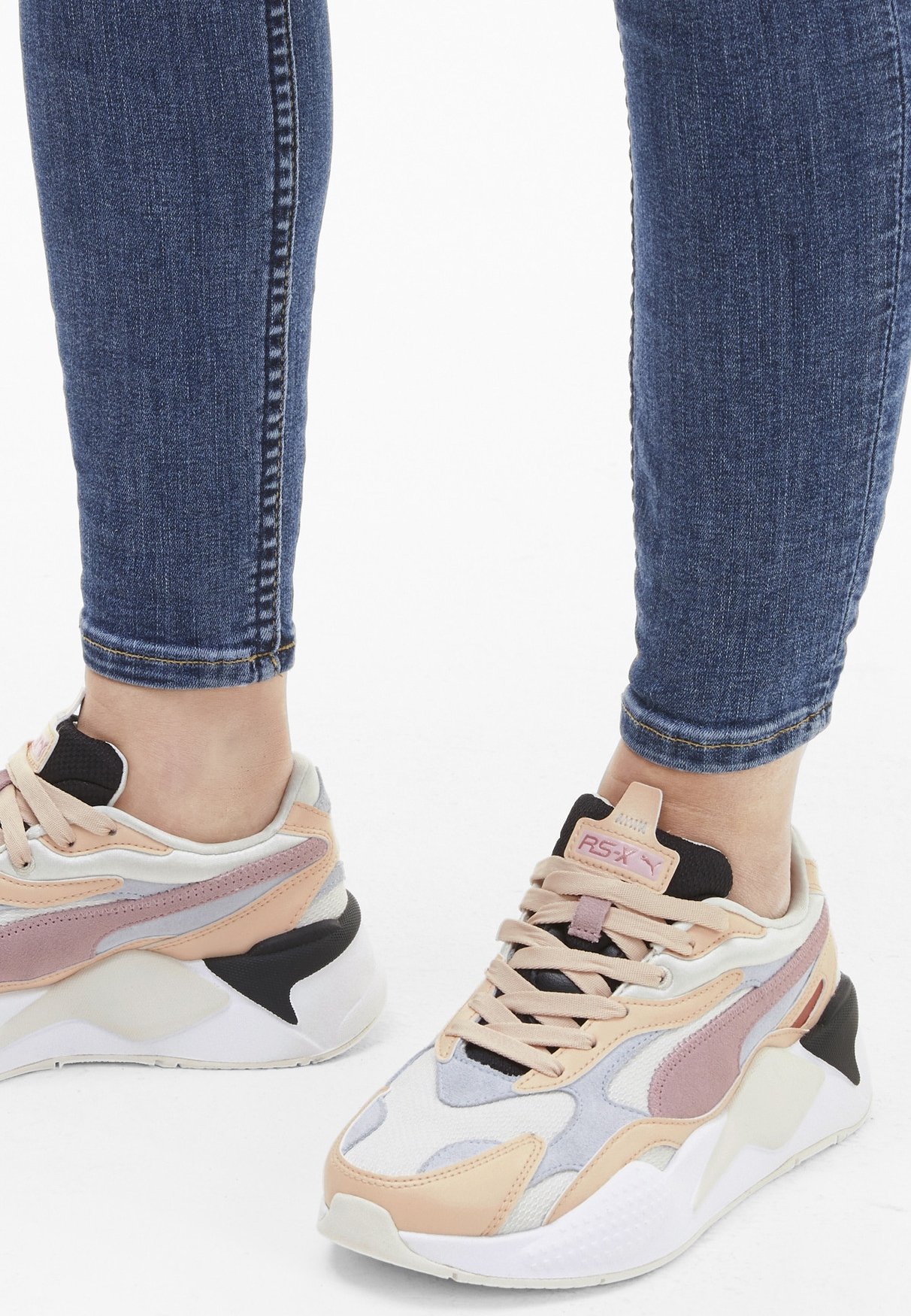 puma walking trainers