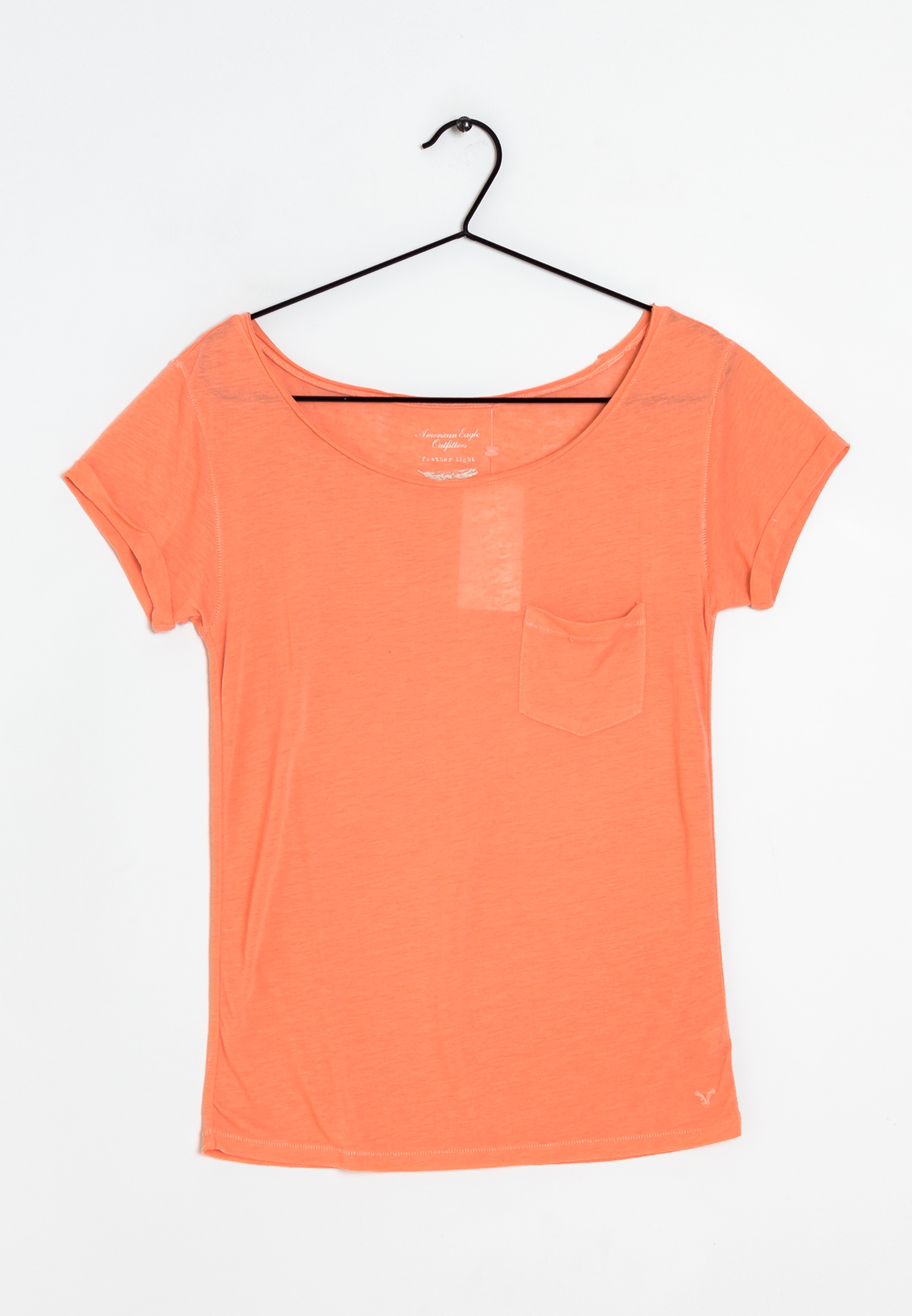 American Eagle Outfitters Basic T-shirt 