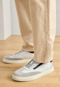 Baskets basses - white