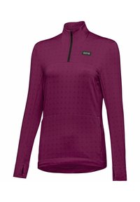 Fuchsia långärmad tröja med zip-krage, texturerat mönster av små kors och en svart logotyp-patch på bröstet. Inkluderar tumöglor.