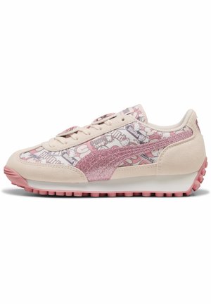 SNEAKERS - Sneakers - jasmine flower-pinkscape
