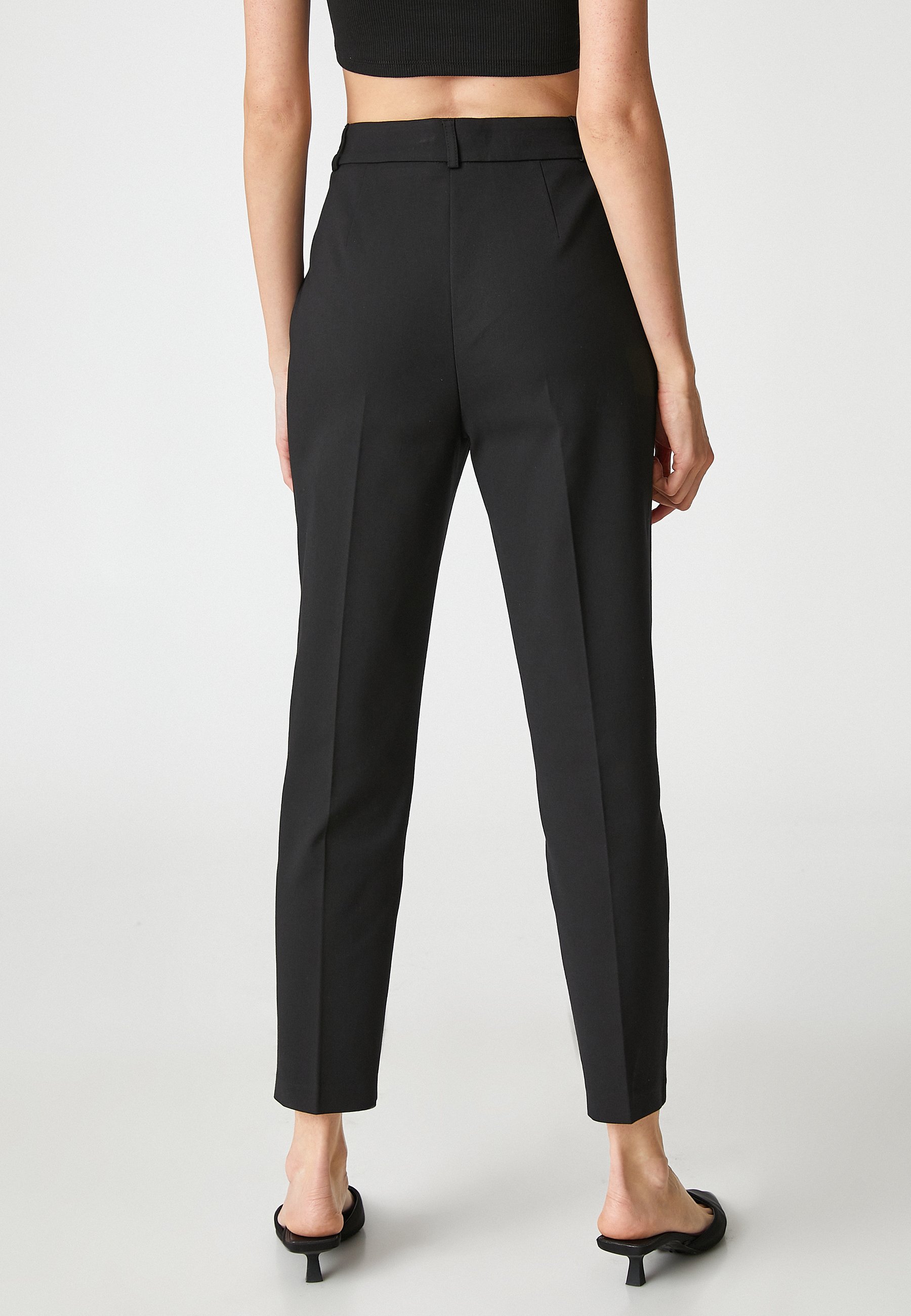 Koton Damen Skort Shorts - Medium Rise Mit Reißverschluss & Bindegürtel