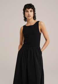 WE Fashion Stickad klänning - black