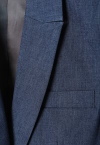 Thumbnail Image 6