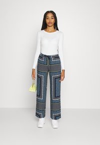 Pepe Jeans KIRA - Calças - multi coloured