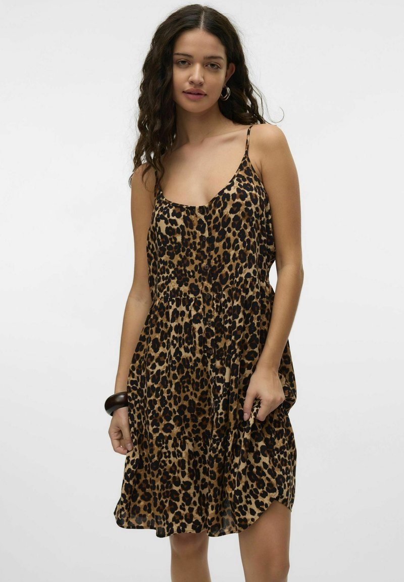 Vero Moda VMBUMPY SHORT SINGLET NOOS - Vestido informal - tan