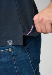 Thumbnail Image 5