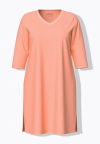 Różowa, nocna sukienka do kolan w kolorze brzoskwiniowym z dekoltem w kształcie litery V, rękawami 3/4, kropkowanym wzorem oraz bocznymi rozcięciami dla łatwości ruchu. Miękka tekstura materiału.