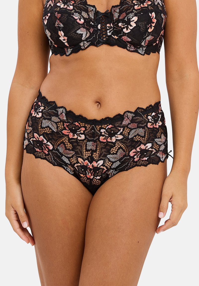 Bralette in pizzo nero e mutande a vita alta con ricami floreali in rosa e bianco. Presenta bordi scallopati e una texture in pizzo dettagliata.
