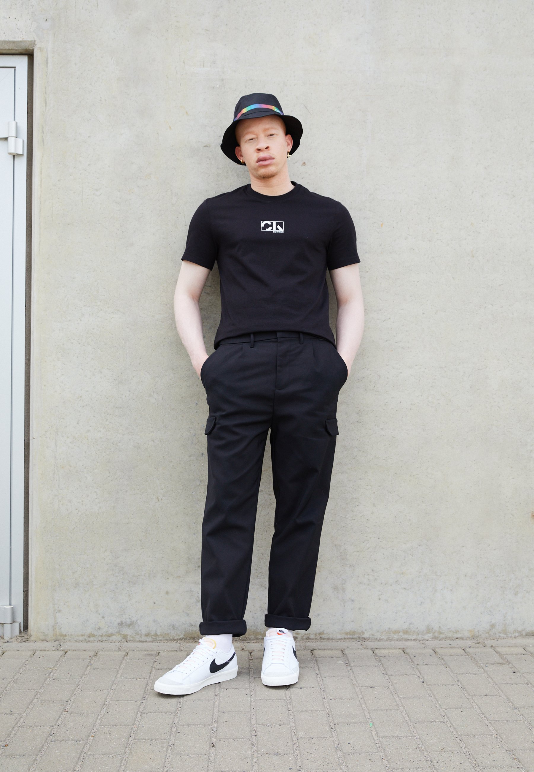 Calvin Klein TECH MINIMAL - Pantaloni cargo - black/nero - Zalando.it