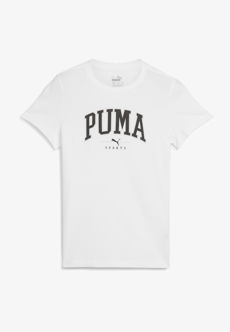 Camiseta de algodón blanca con texto negro "PUMA SPORTS". Presenta un cuello redondo y mangas cortas con una textura suave. Diseño simple.