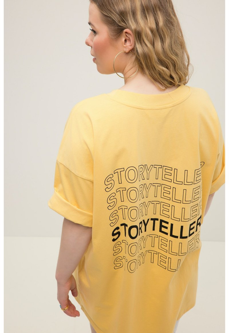 Studio Untold DANS LE DOS COL ROND ET - T-shirts basic - light yellow