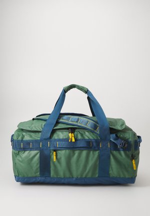 BASE CAMP VOYAGER DUFFEL 62L UNISEX - Sporttasche - duck green/shady blue
