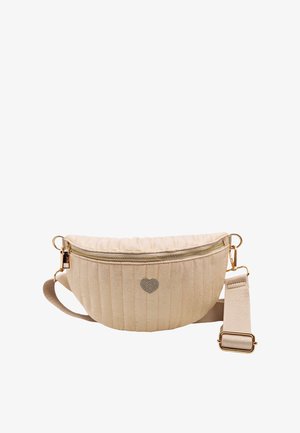 Sac banane en tissu matelassé beige avec fermeture éclair dorée, sangle ajustable et petit emblème de cœur gris au centre avant.