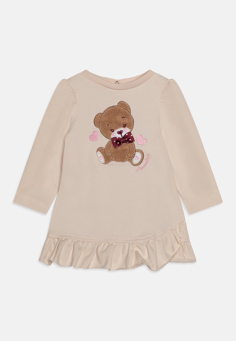 Vestido de manga larga color rosa claro con dobladillo con volantes. Presenta un oso de peluche marrón bordado sosteniendo una galleta en forma de corazón y detalles en rosa.