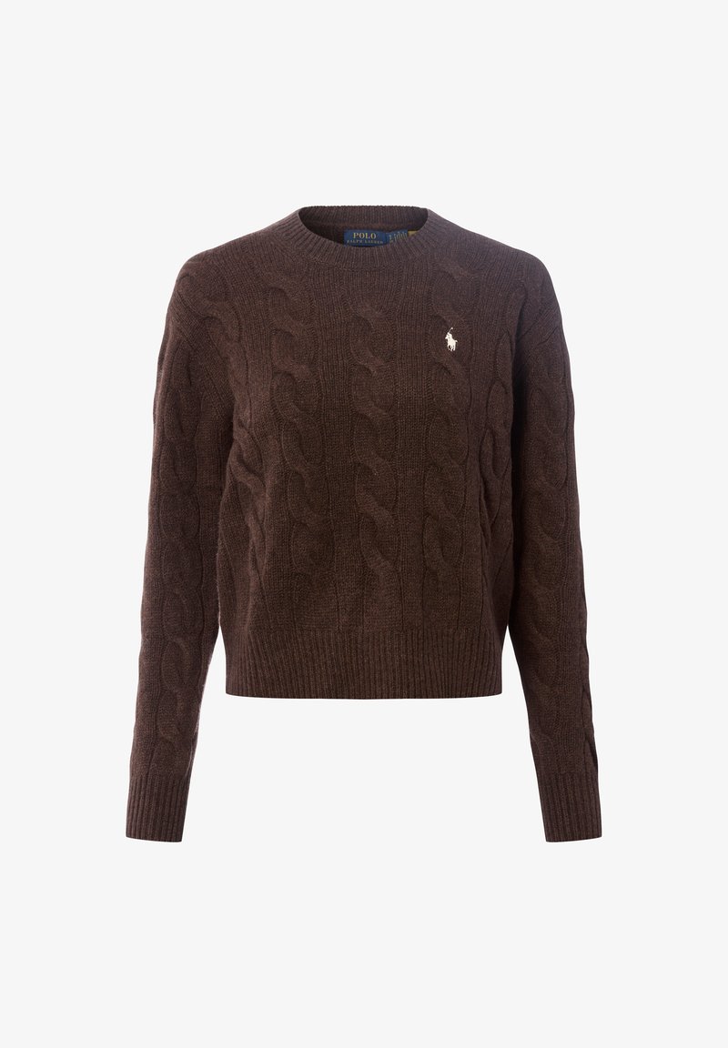 Pull en maille torsadée marron avec un col rond, des manches longues et un bas côtelé. Présente un petit logo brodé sur la poitrine.
