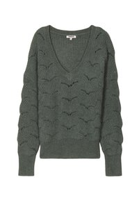 Pull en tricot vert avec un col en V et des manches longues, présentant un motif de vagues texturé sur toute la surface et des poignets et un ourlet côtelés.