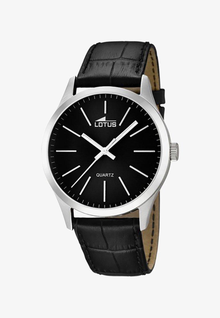 Reloj de cuarzo negro con caja de acero inoxidable plateada, cara minimalista y correa de cuero negro con un patrón de cocodrilo.