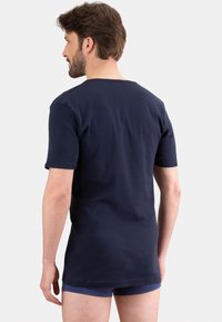 Eminence COL V LES CLASSIQUES - Caraco - marine