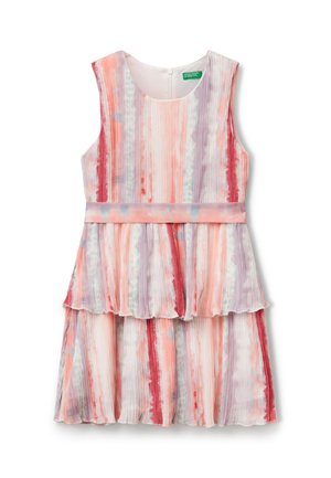 Robe multicolore à rayures verticales rouges, roses et violettes. Design sans manches, jupe à couches avec une texture lisse, fermeture éclair dissimulée au dos.