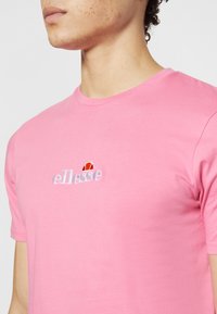 Ellesse MAVOZ - T-shirt básica - pink