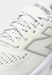 Thumbnail Image 4