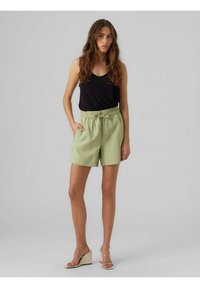 Vero Moda CARMEN NOOS              - Short - reseda