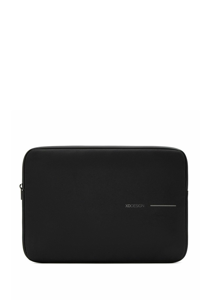 Schwarz Laptop-Hülle mit strukturiertem Äußeren, dünner silberner Akzentlinie und Reißverschluss. Bietet ein minimalistisches Design zum Schutz des Geräts.