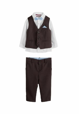 Weißes Hemd mit langen Ärmeln, hellblauer Fliege, dunkelbraune Weste mit Einstecktuch und passende dunkelbraune Hose für Kleinkinder.