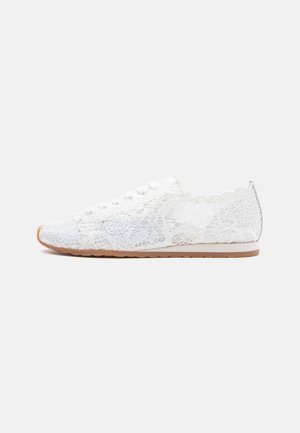 DAYANA - Sneakers basse - true white