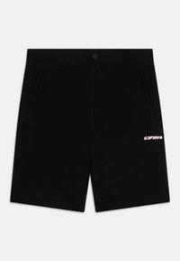 Shorts noirs en tissu léger avec des poches latérales, une fermeture à bouton frontale et un accent en logo blanc sur la jambe.