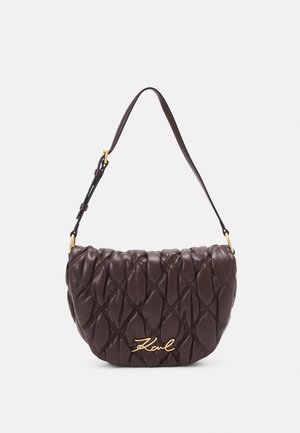SIGNATURE KUILT FLAP - Håndveske - dark chocolate