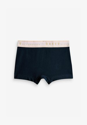 Marineblauwe boxershorts van gladde stof met een lichtroze elastische tailleband waarop "BAKER by TED BAKER" in metallic letters staat.