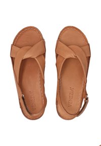 Tanfarbene Ledersandalen mit einem Kreuzgurtdesign, einer glatten Textur und weißen Nähdetails. Mit einer verstellbaren Schnalle an der Seite.