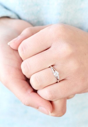 Ring - silver-coloured