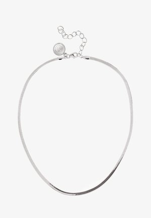 Collana in argento con una superficie liscia e raffinata, dotata di una chiusura rotonda con una perla decorativa e un'estensione di lunghezza regolabile.