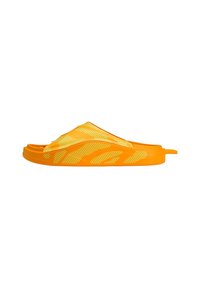 Unselected, crew orange crew orange signal green